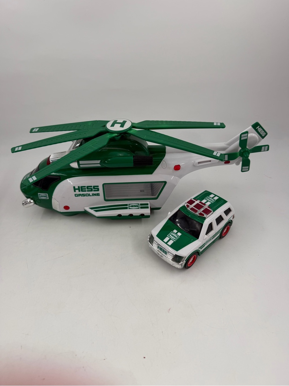 Hess 2012 Helicopter Rescue Toy w/ Motorized Rotors Sound Lights & Vehicle